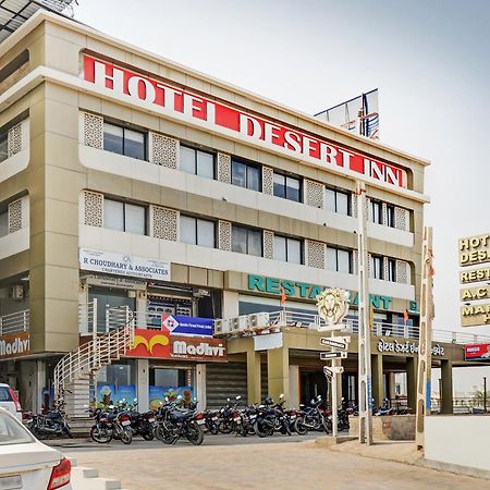 Hotel Desert Inn Tharad Exteriör bild