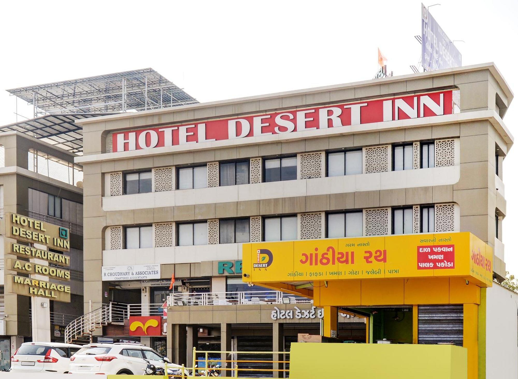Hotel Desert Inn Tharad Exteriör bild